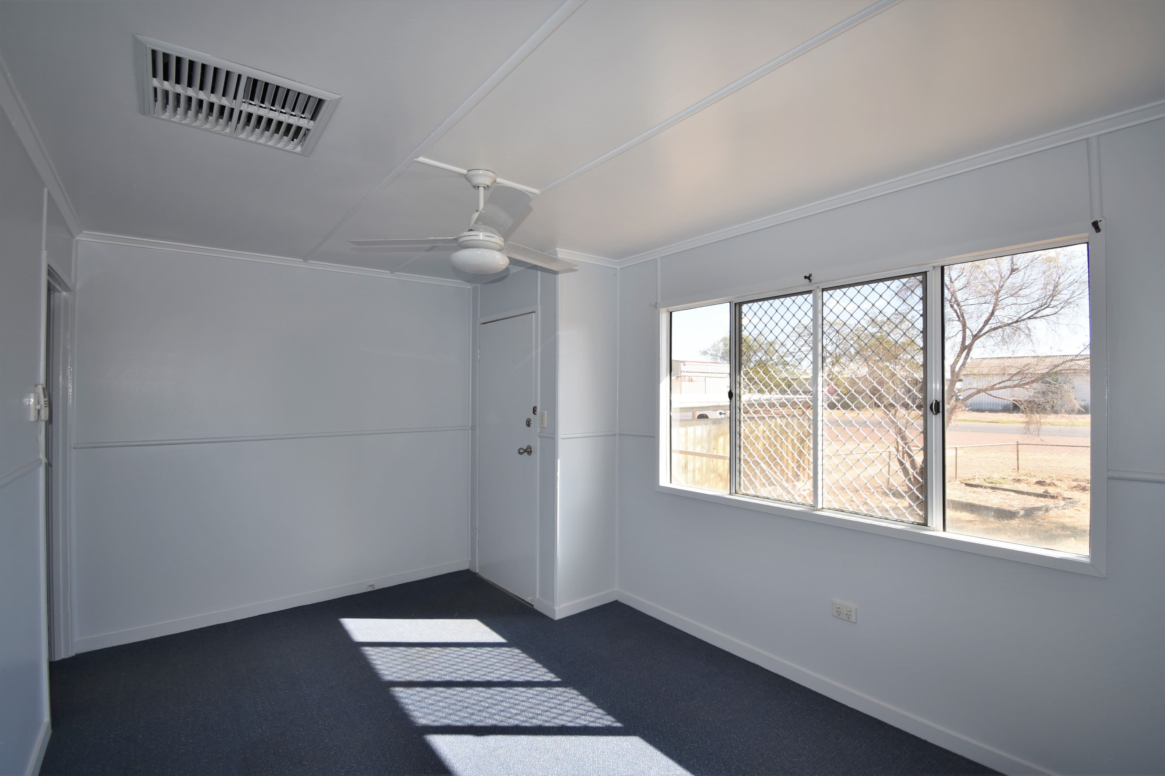 49 Booker Street, Aramac QLD 4726, Aramac - Thumbnail 2