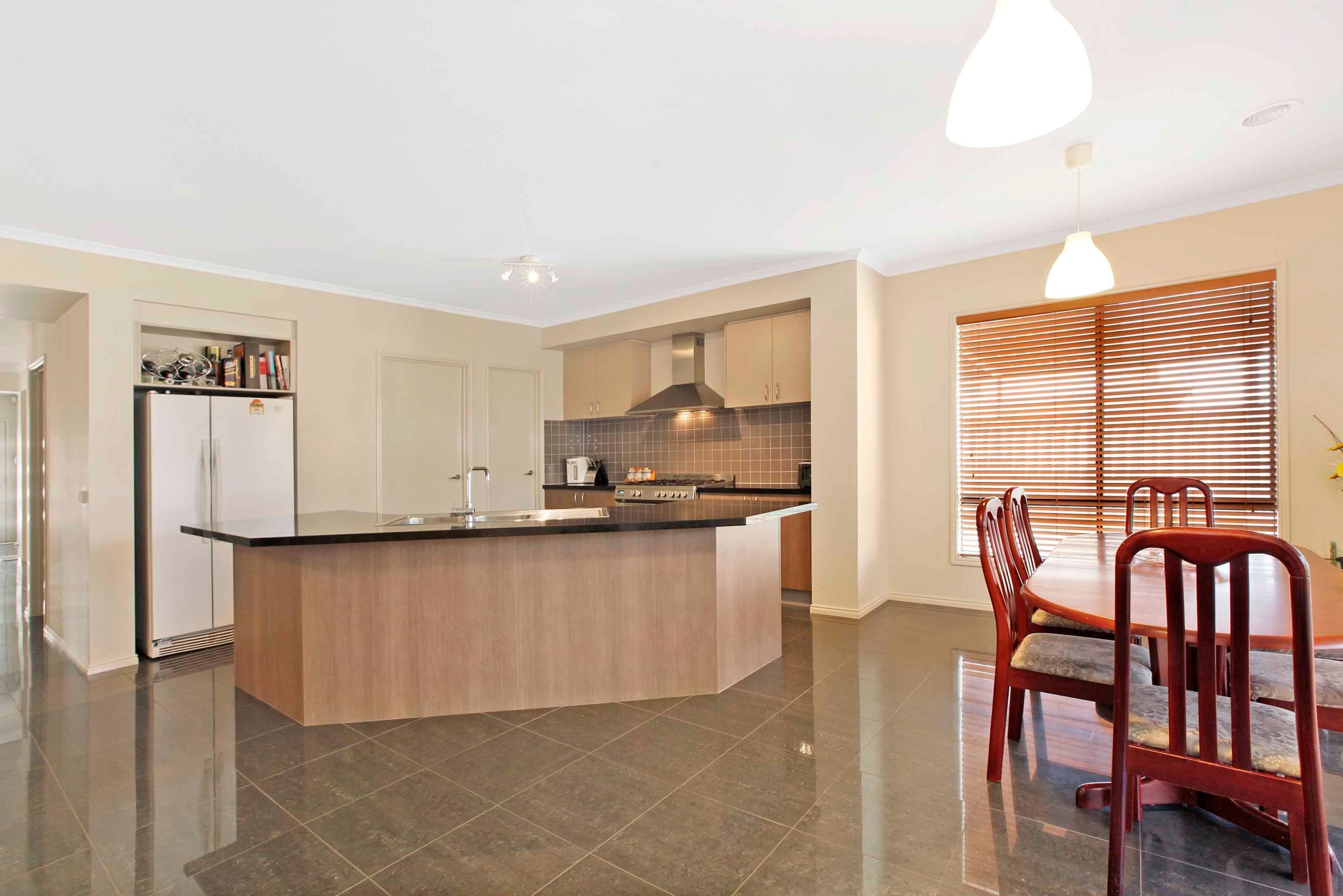 6 Quartz Grove, Epping VIC 3076, Epping - Thumbnail 4