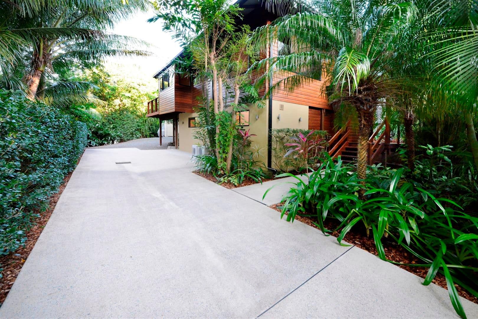 5 Cedar Crescent, JUBILEE POCKET QLD 4802, Jubilee Pocket - Image 1