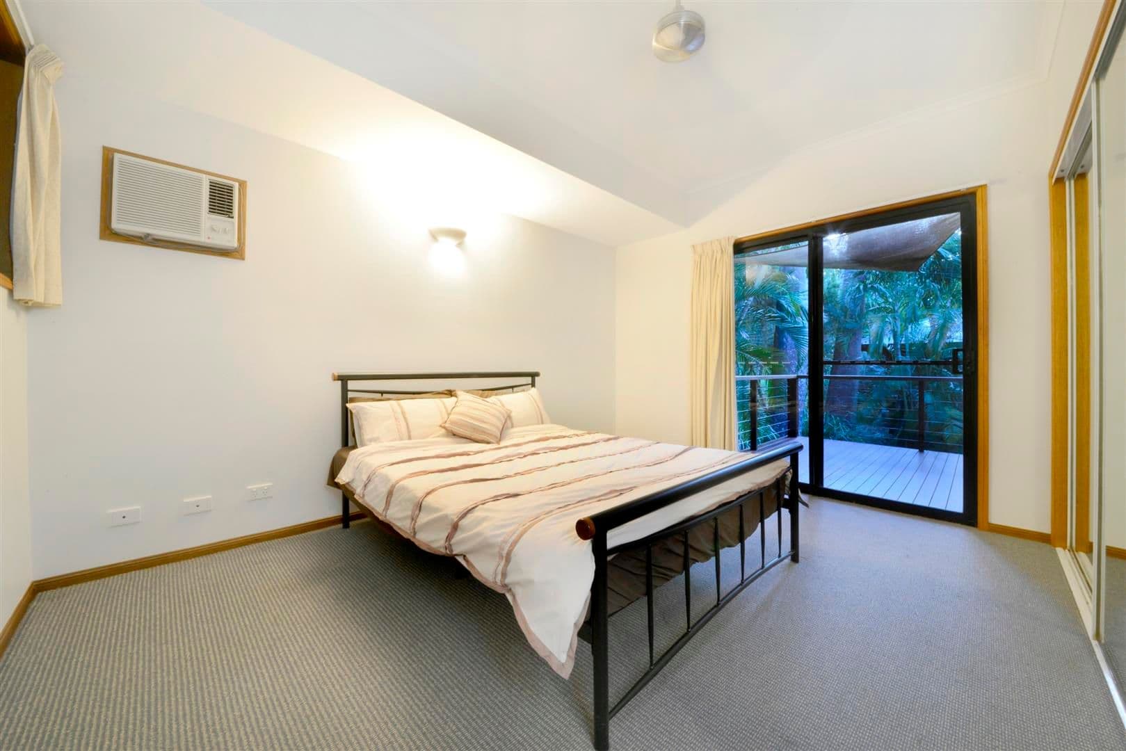 5 Cedar Crescent, JUBILEE POCKET QLD 4802, Jubilee Pocket - Thumbnail 8