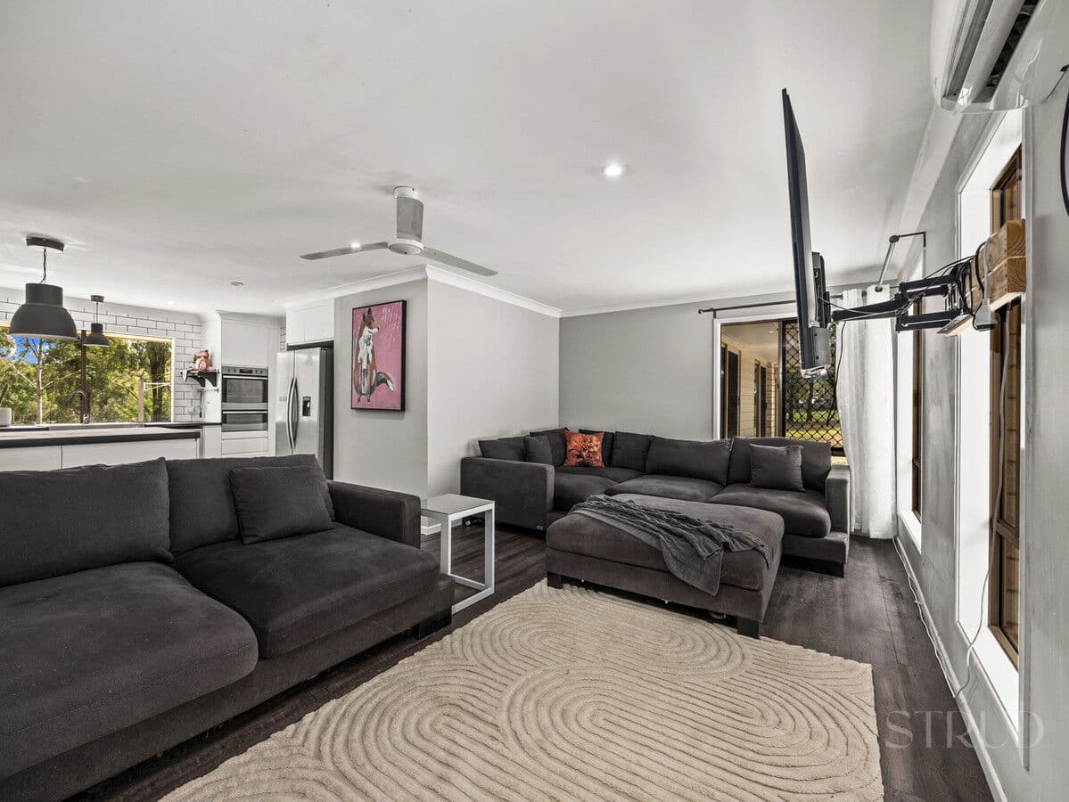 27 Challenge Avenue, Kensington Grove QLD 4341, Kensington Grove - Thumbnail 6