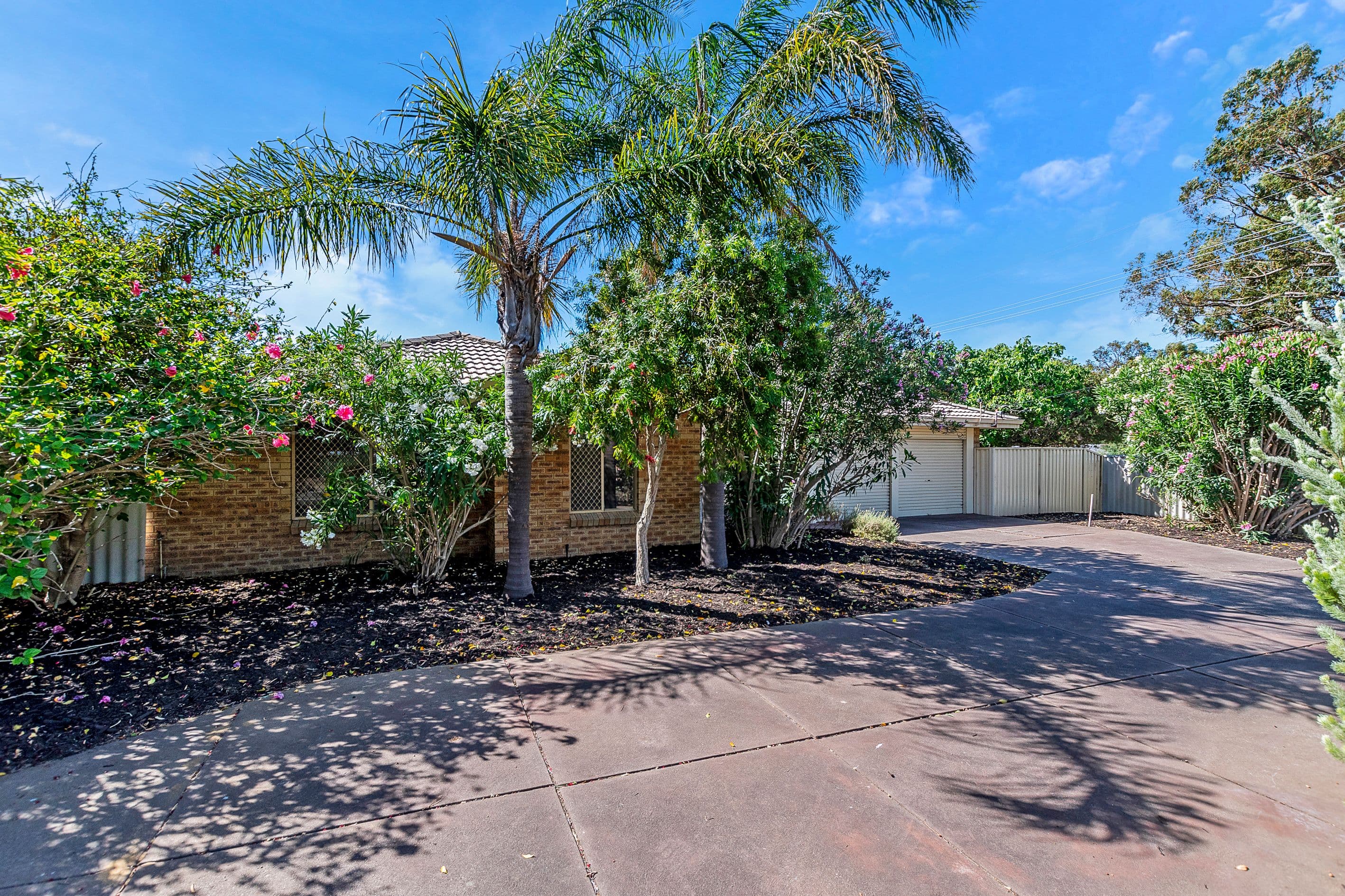 16 Mississippi Drive, Greenfields WA 6210, Greenfields - Thumbnail 2