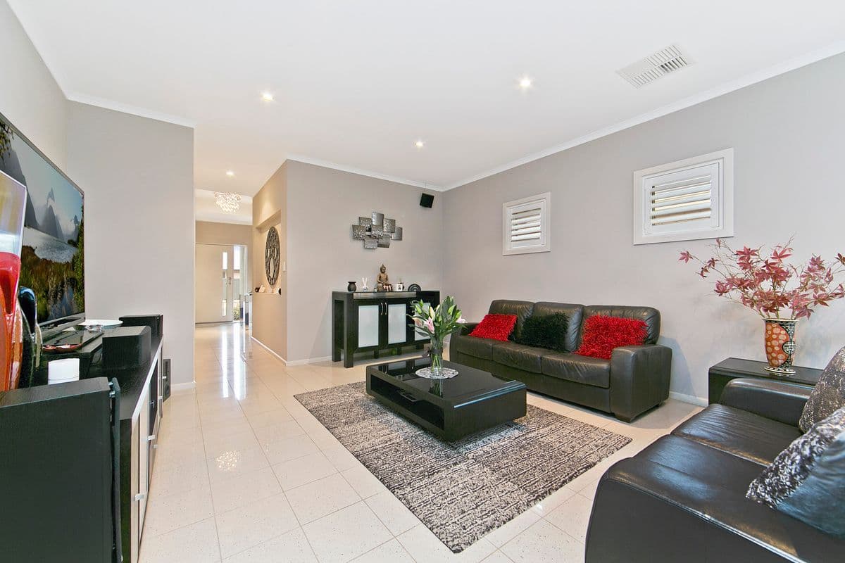 8 St Germain Avenue, ANDREWS FARM SA 5114, Andrews Farm - Thumbnail 2
