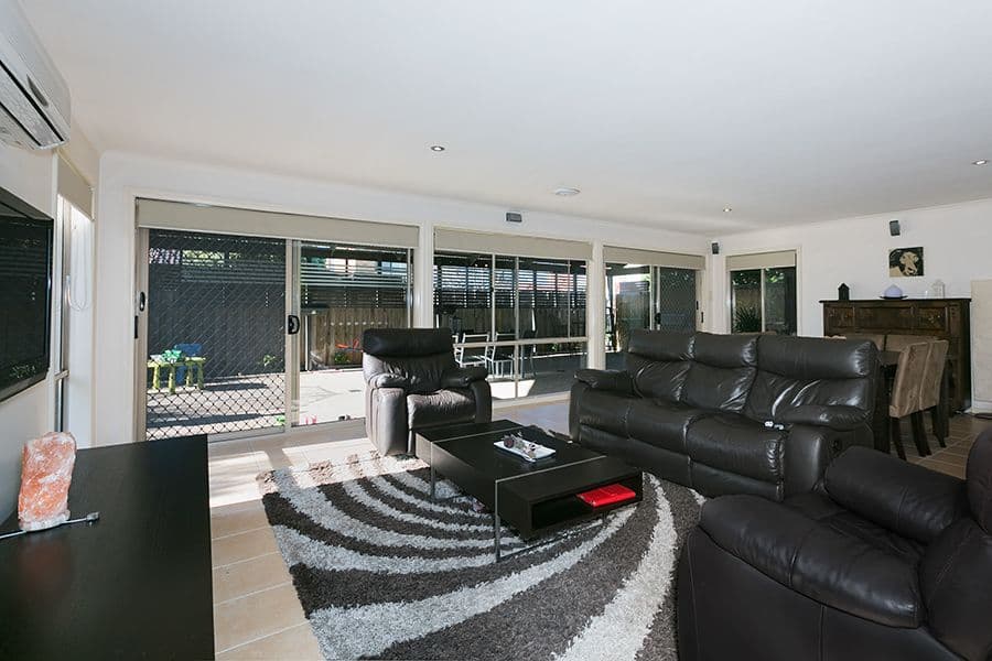 26 Staton Crescent, MELTON WEST VIC 3337, Melton West - Thumbnail 3