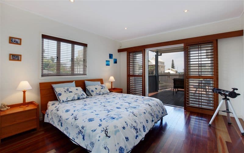 16 Fraser Avenue, MIAMI QLD 4220, Miami - Thumbnail 4