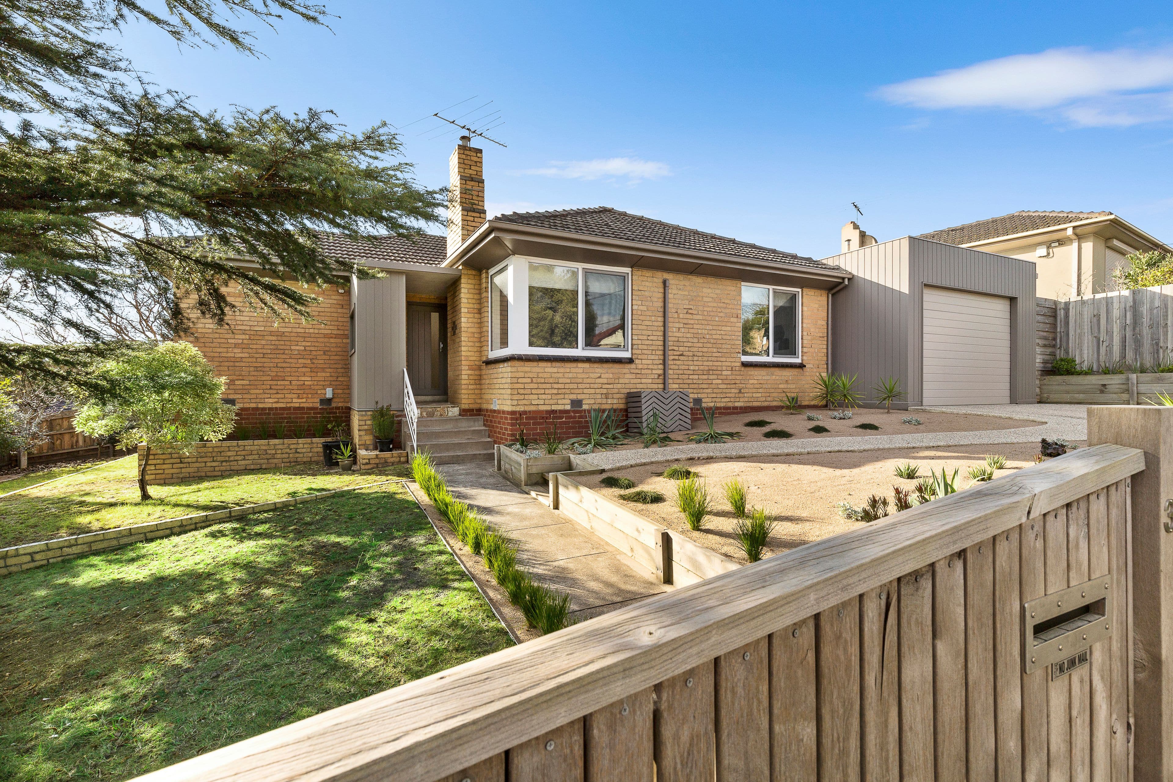 32 Stamford Road, Oakleigh VIC 3166, Oakleigh - Thumbnail 2