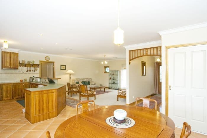 18 Inverlochy Drive, BANNOCKBURN VIC 3331, Bannockburn - Thumbnail 4