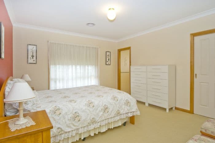 18 Inverlochy Drive, BANNOCKBURN VIC 3331, Bannockburn - Thumbnail 8