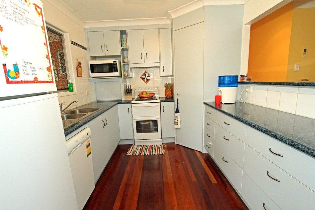 27 Stumm Street, Park Avenue QLD 4701, Park Avenue - Thumbnail 4