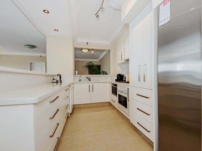 2 Admiralty Drive, SURFERS PARADISE QLD 4217, Surfers Paradise - Thumbnail 4