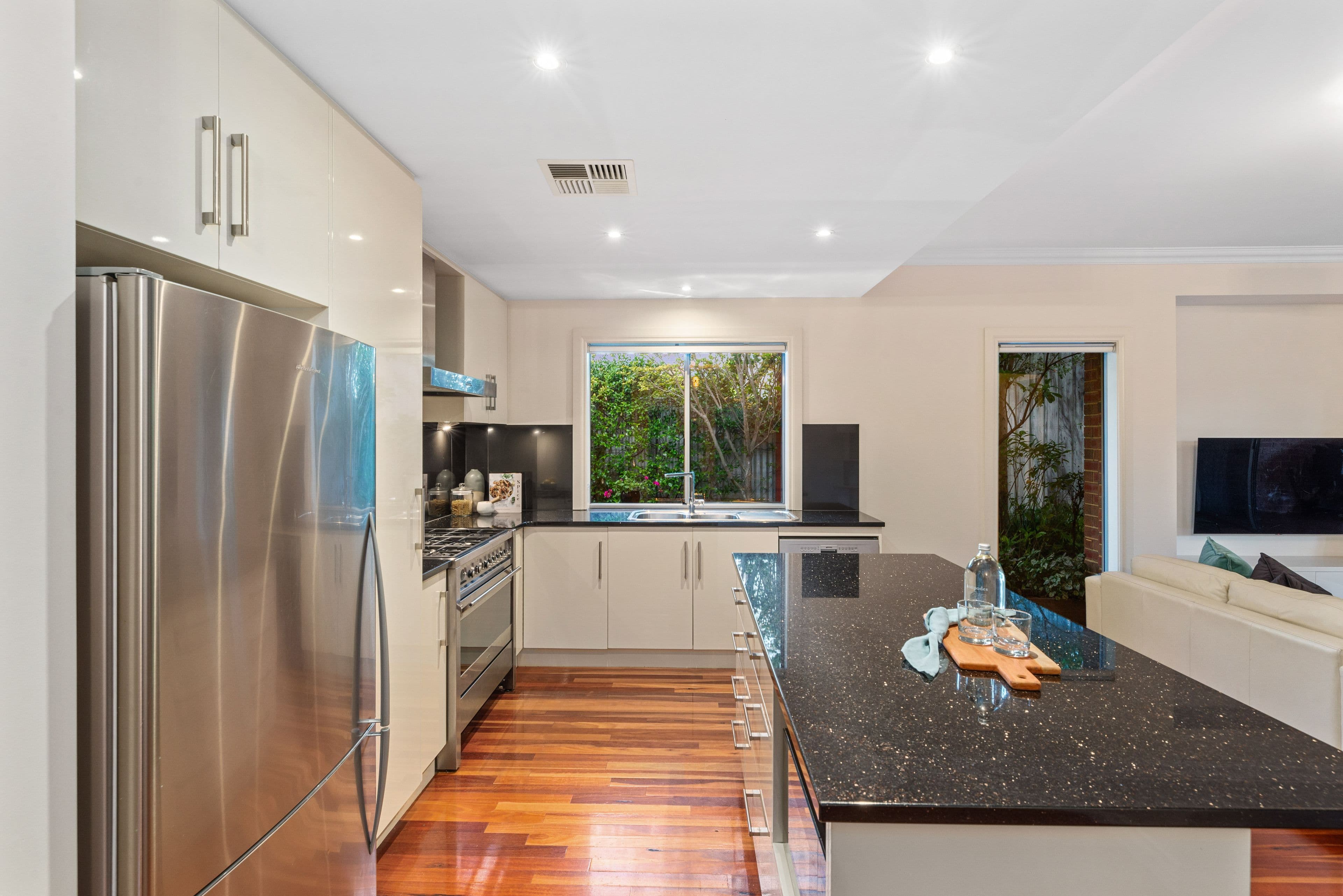 6 Tiparra Avenue, Park Holme SA 5043, Park Holme - Thumbnail 7