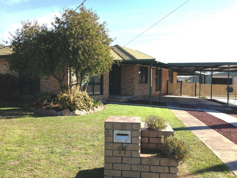 11 Sunnyside Crescent, WALLA WALLA NSW 2659, Walla Walla - Image 1