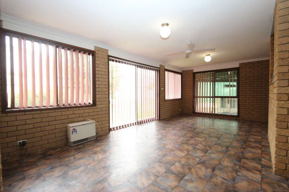 11 Sunnyside Crescent, WALLA WALLA NSW 2659, Walla Walla - Thumbnail 5