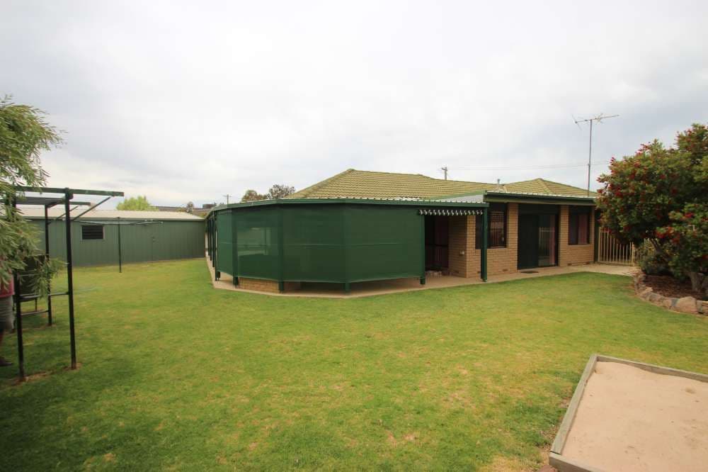 11 Sunnyside Crescent, WALLA WALLA NSW 2659, Walla Walla - Thumbnail 8