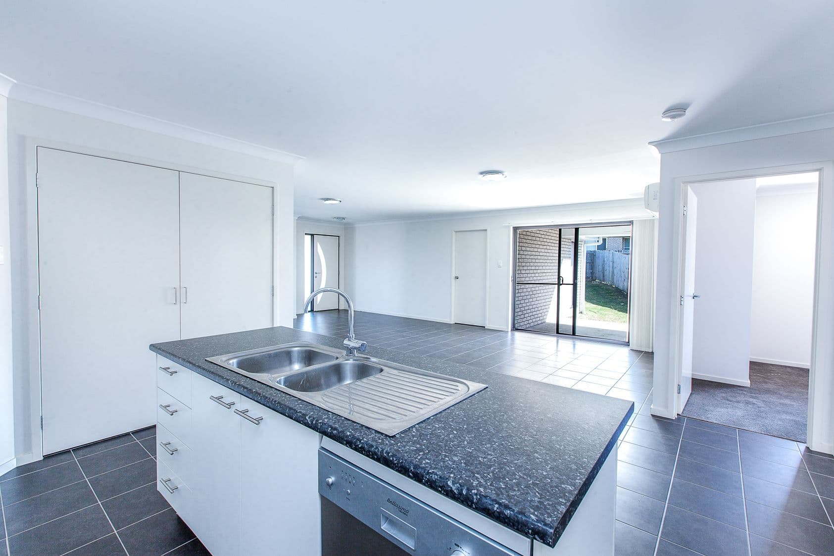 11 Custodian Crescent, Ormeau QLD 4208, Ormeau - Thumbnail 6