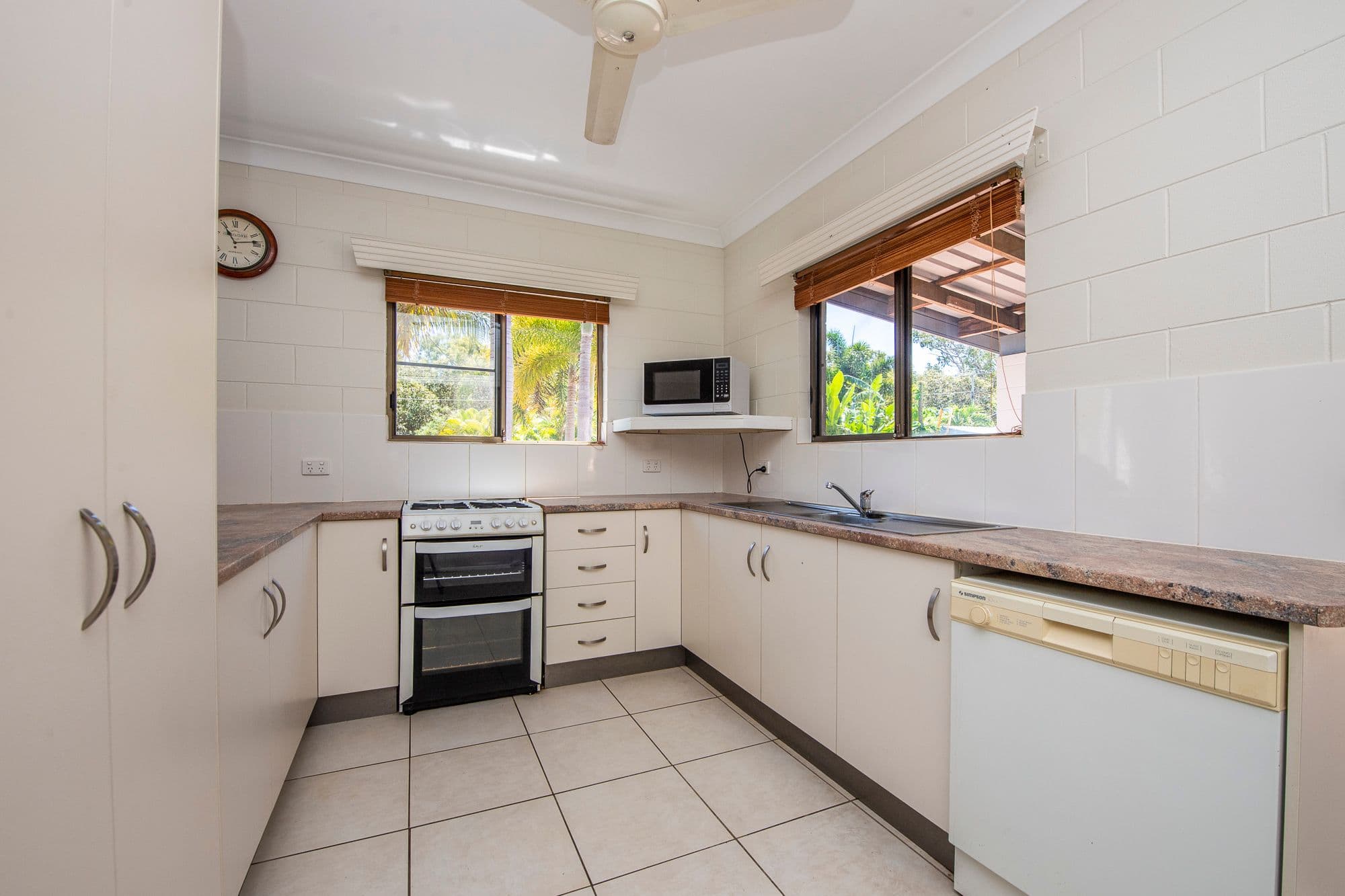52 Gifford Street, Horseshoe Bay QLD 4819, Horseshoe Bay - Thumbnail 3