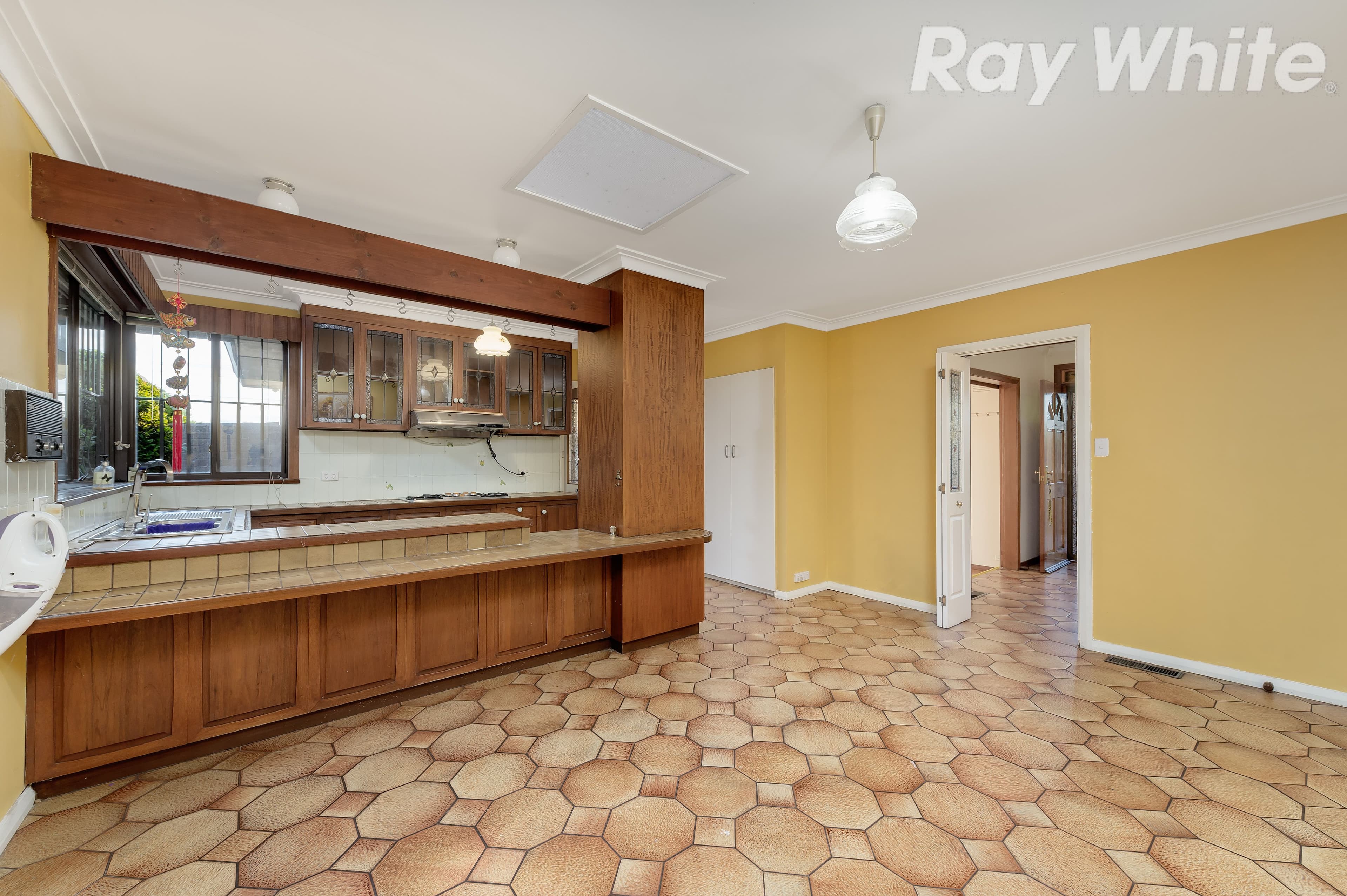 4 Hermitage Crescent, Bundoora VIC 3083, Bundoora - Thumbnail 3