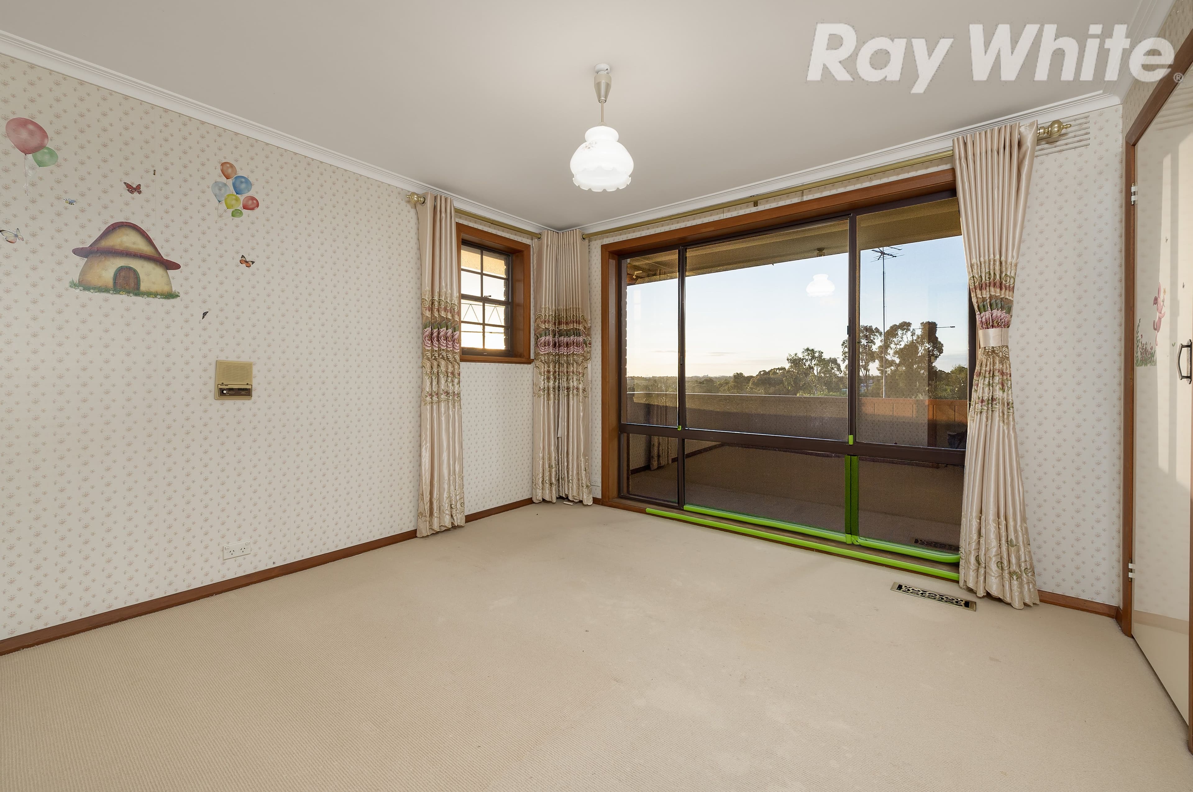 4 Hermitage Crescent, Bundoora VIC 3083, Bundoora - Thumbnail 7