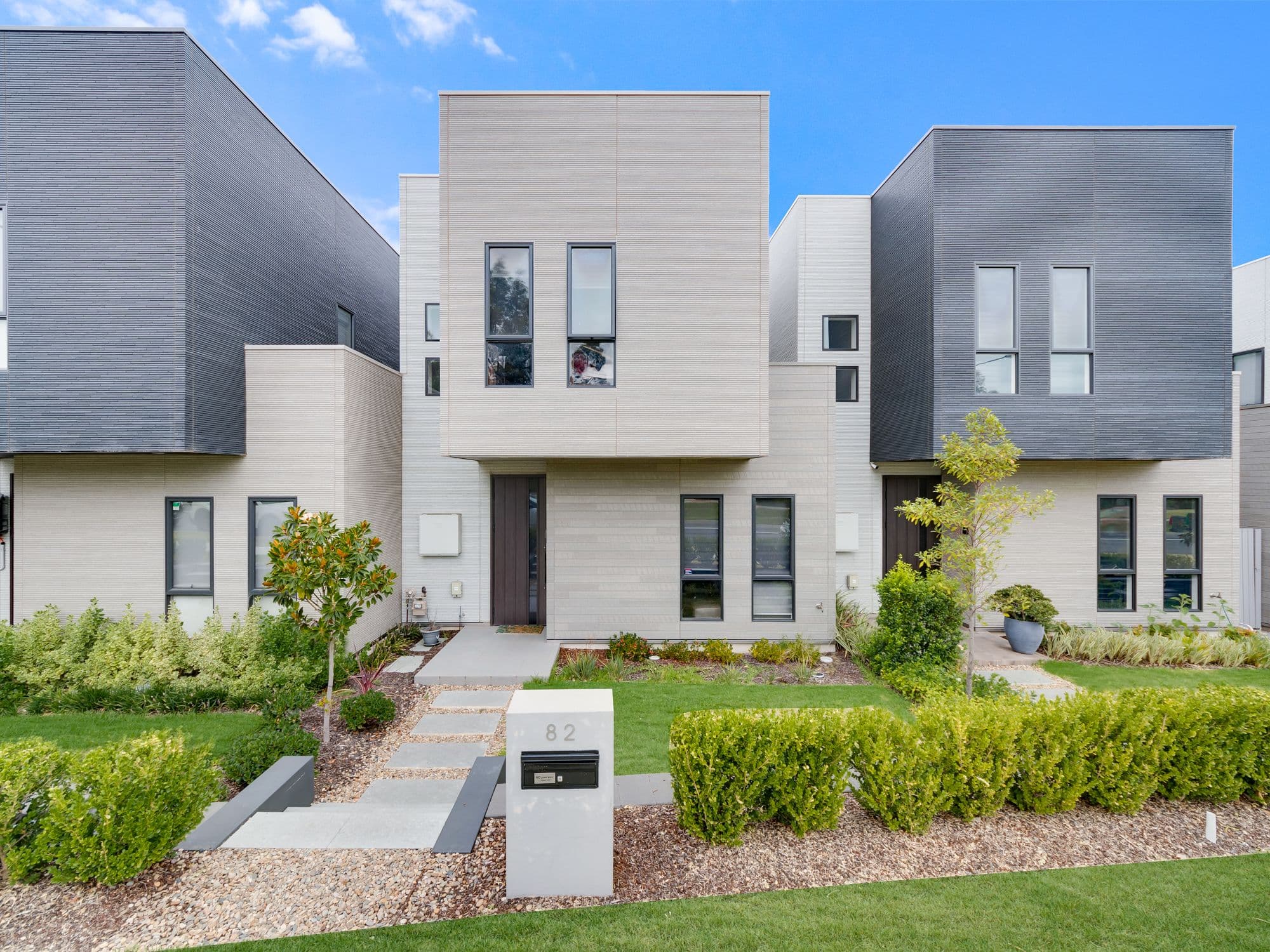 82 Fairbank Drive, GLEDSWOOD HILLS NSW 2557, Gledswood Hills - Image 1