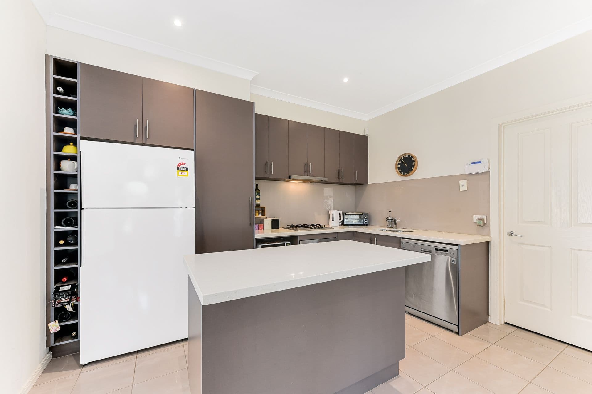 4 Daniher Close, Berwick VIC 3806, Berwick - Thumbnail 4