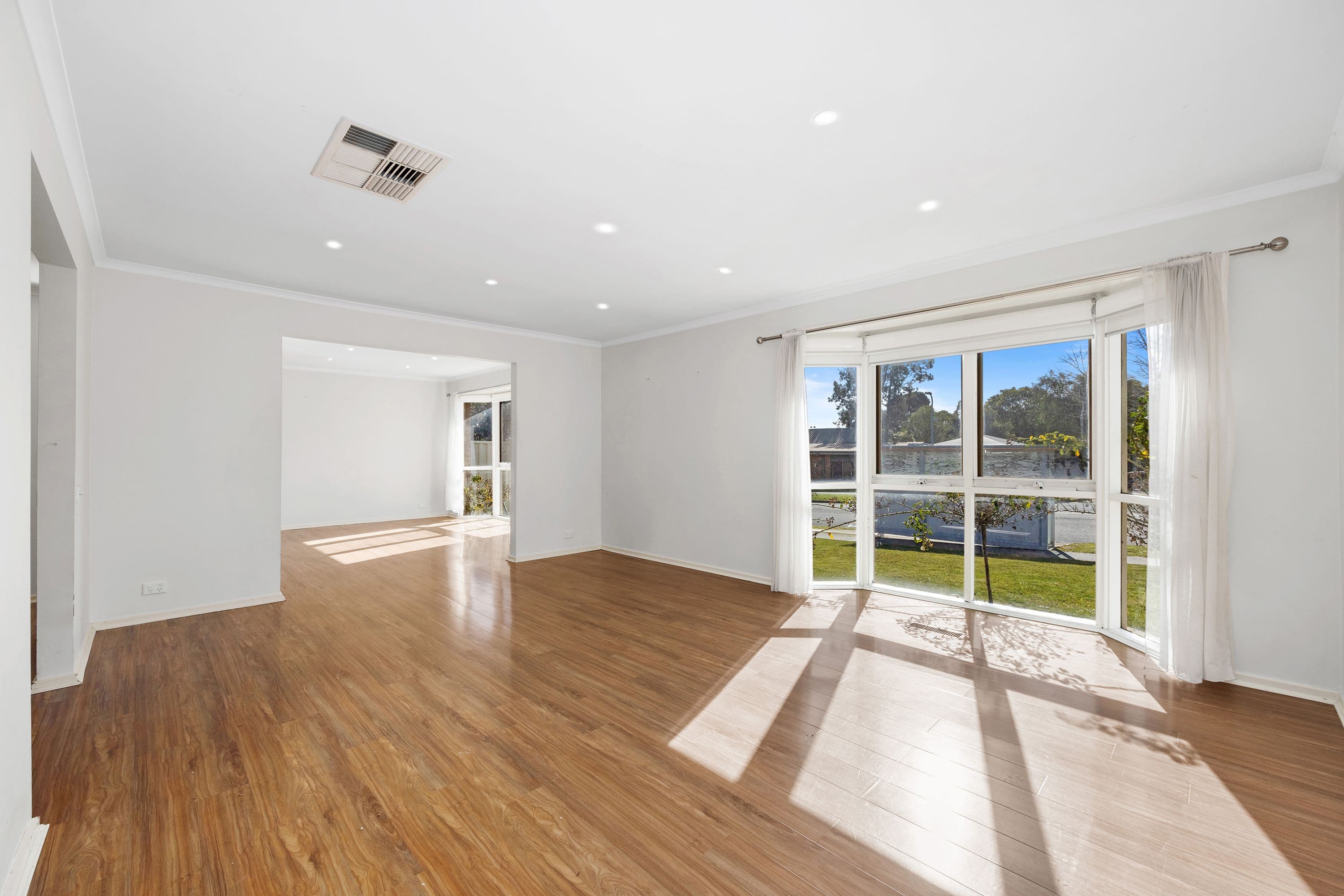 76 Eildon Parade, Rowville VIC 3178, Rowville - Thumbnail 5