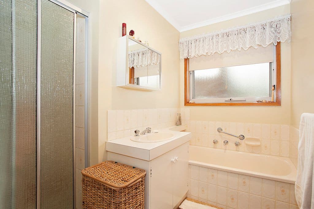 11 Belvedere Street, Warrnambool VIC 3280, Warrnambool - Thumbnail 6