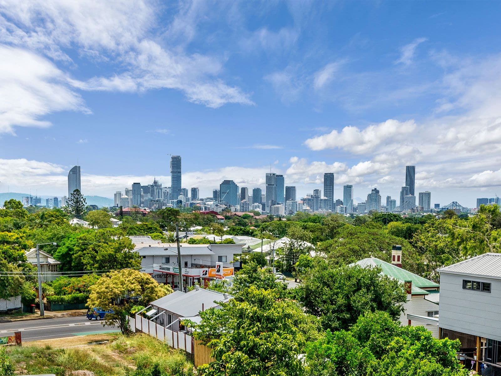 10 Lloyd Street, Camp Hill QLD 4152, Camp Hill - Image 1