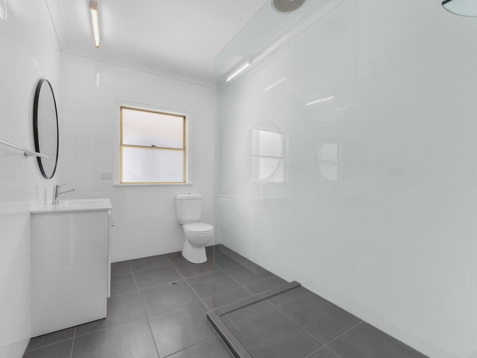 10 Lloyd Street, Camp Hill QLD 4152, Camp Hill - Thumbnail 5
