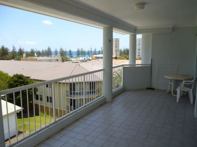 15 Ewart Street, BURLEIGH HEADS QLD 4220, Burleigh Heads - Thumbnail 7