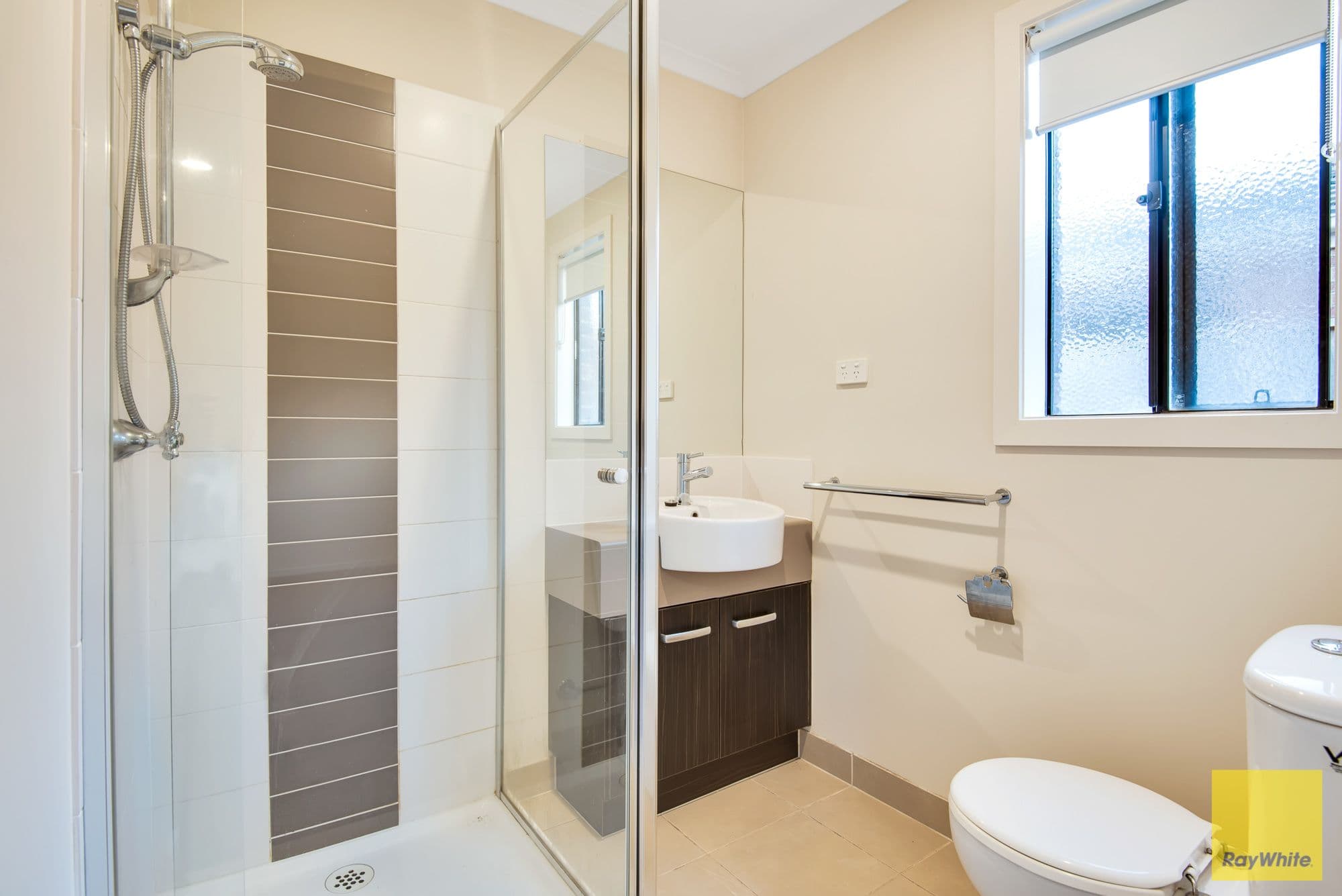 39 Tyler Crescent, Tarneit VIC 3029, Tarneit - Thumbnail 4