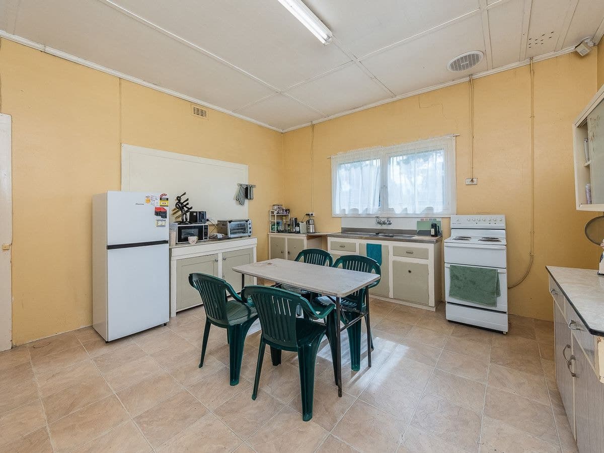 72 Hill Street, Murray Bridge, Murray Bridge - Thumbnail 6