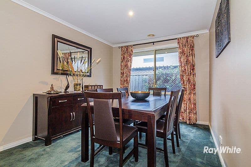 24 Sussex Avenue, CRANBOURNE NORTH VIC 3977, Cranbourne North - Thumbnail 6