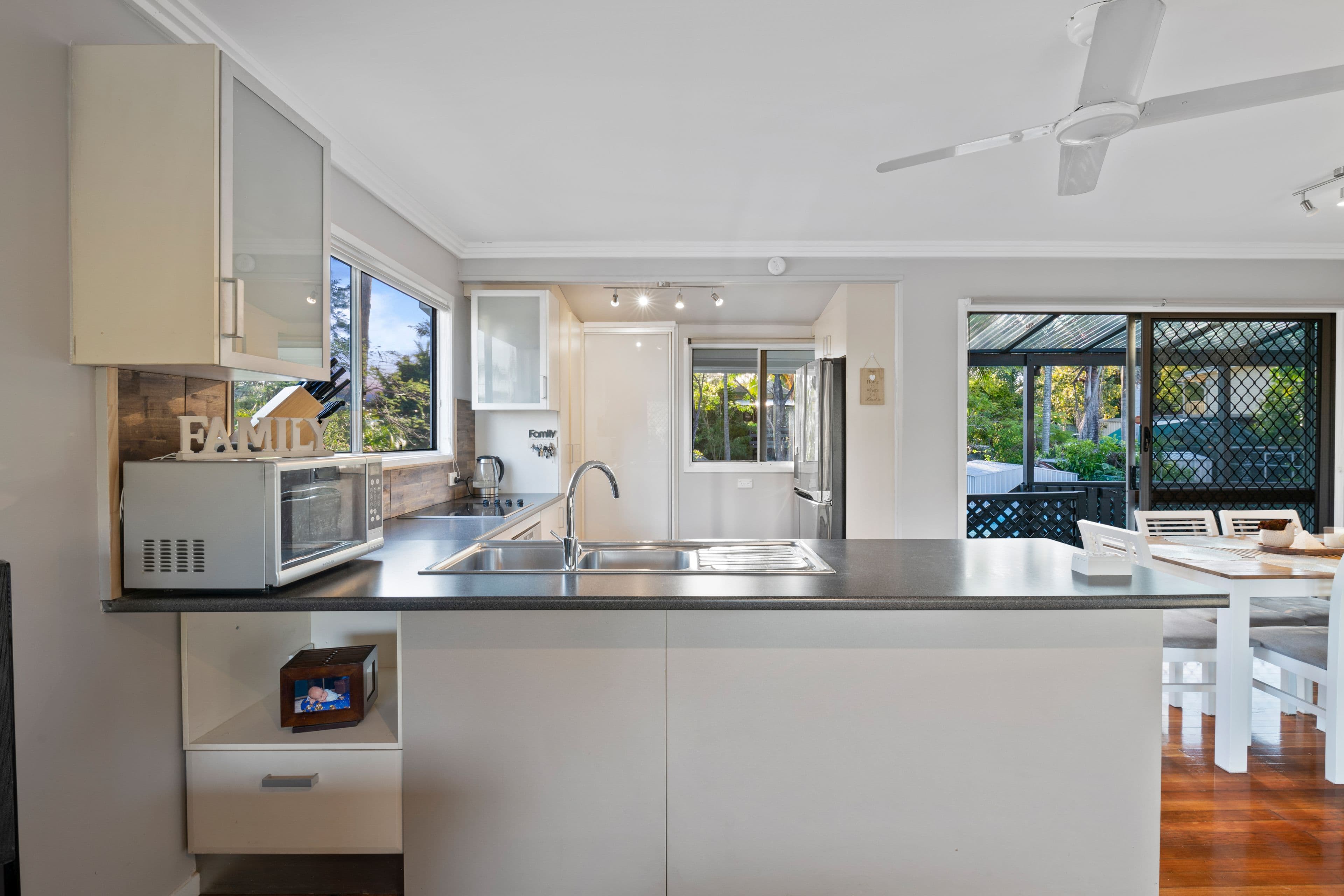 46 Anthony Street, Kingston QLD 4114, Kingston - Thumbnail 2