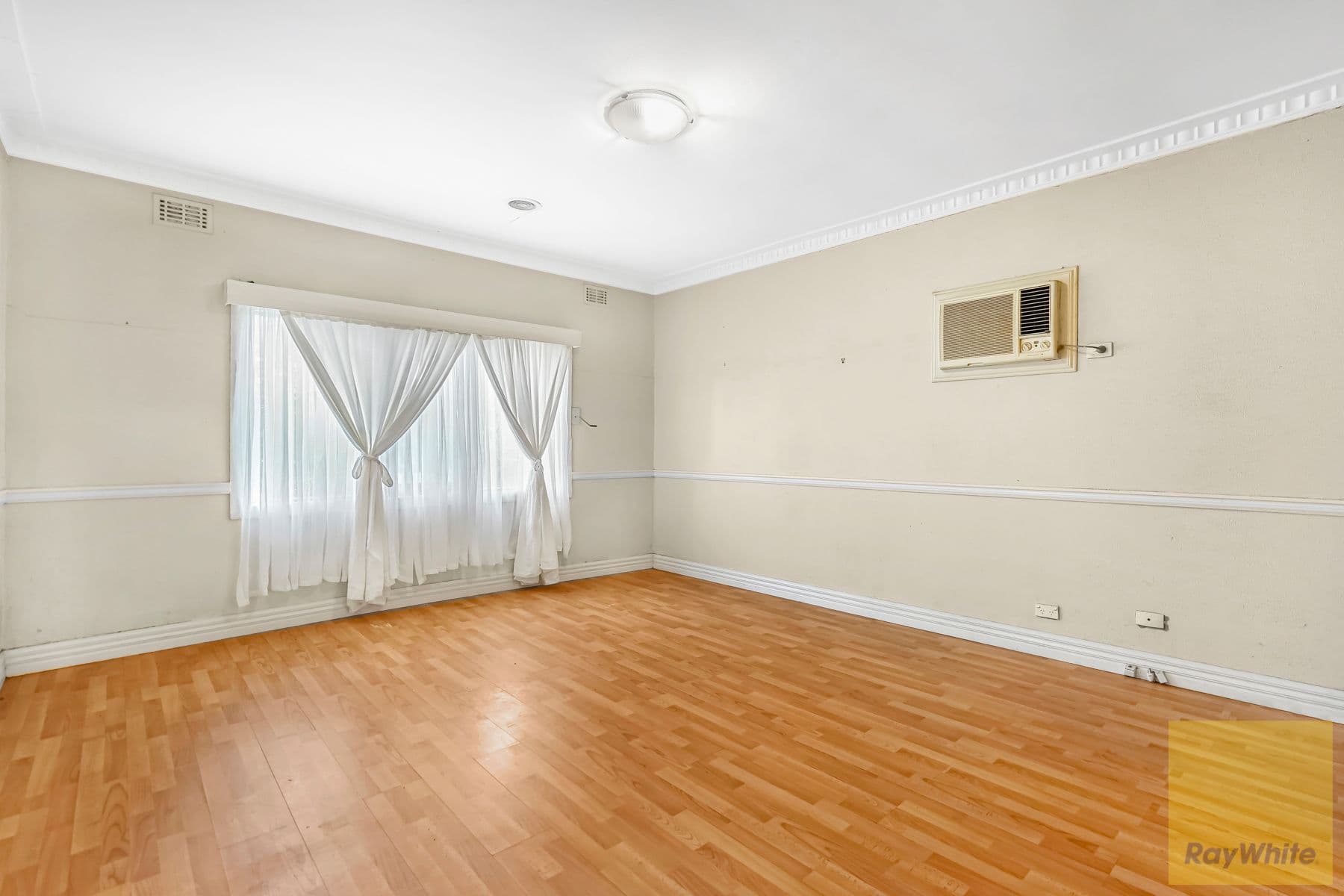 136 Forrest Street, Ardeer VIC 3022, Ardeer - Thumbnail 5
