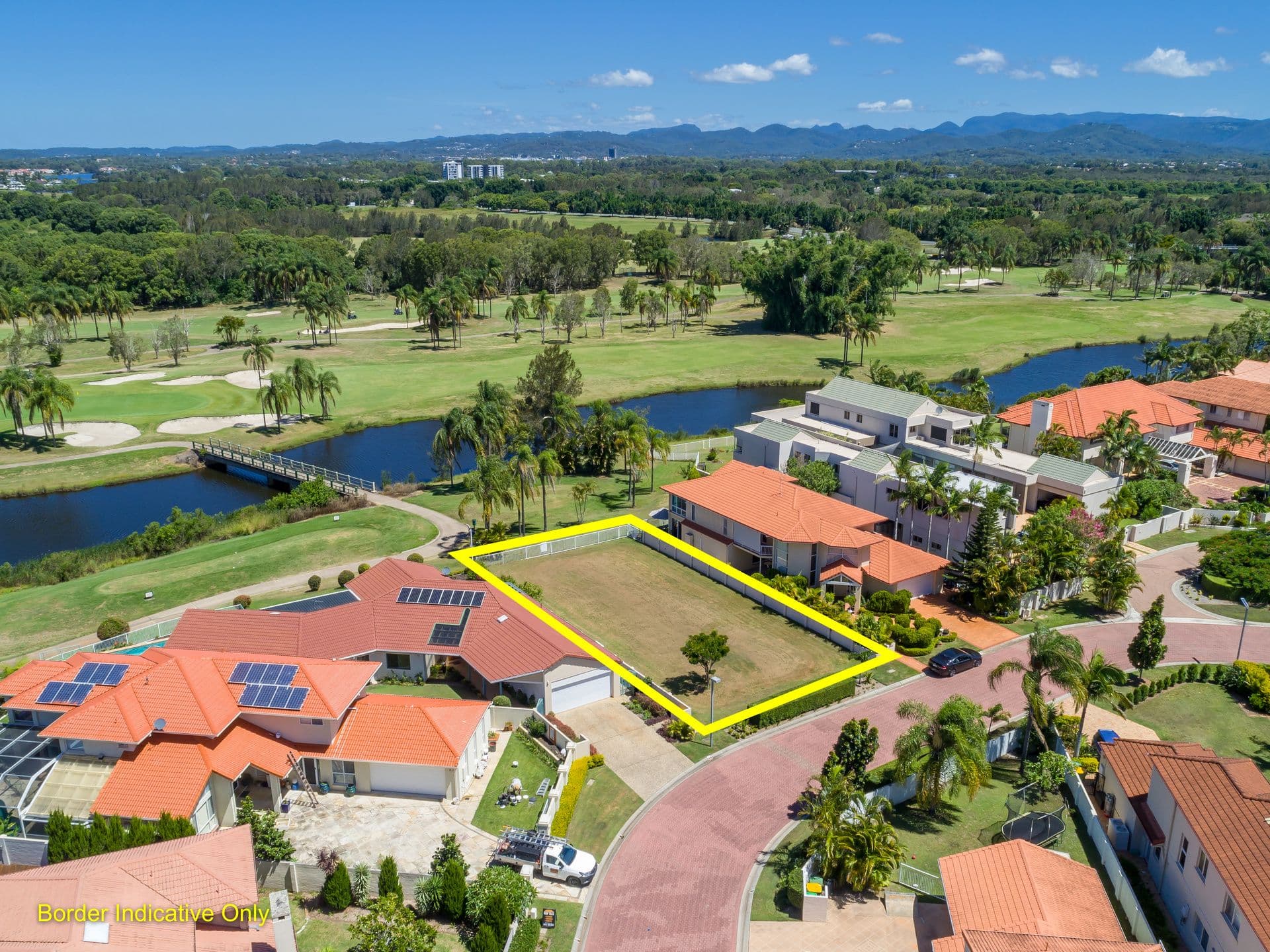 8 Meadowview Drive, Carrara QLD 4211, Carrara - Thumbnail 4