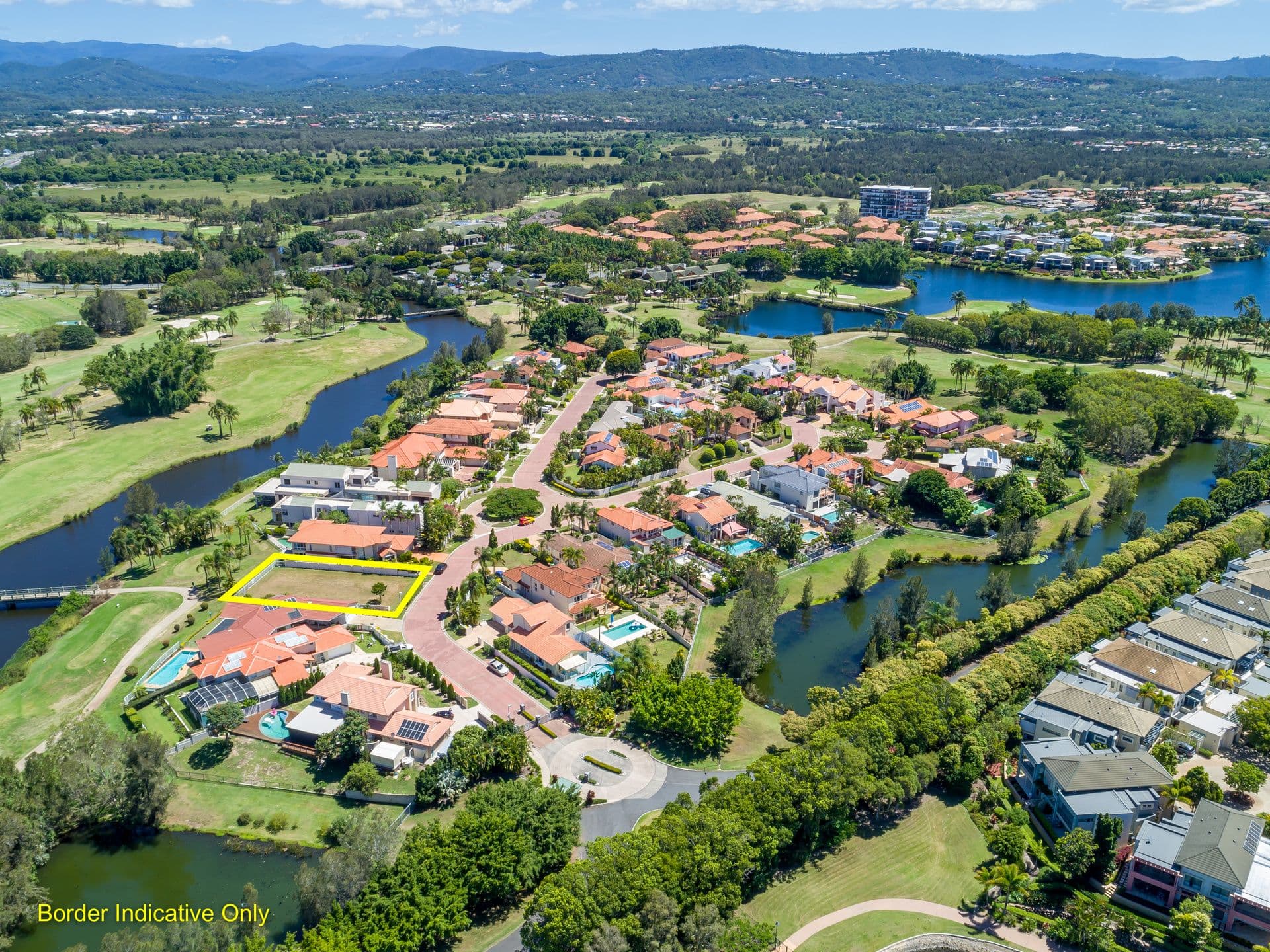 8 Meadowview Drive, Carrara QLD 4211, Carrara - Thumbnail 6