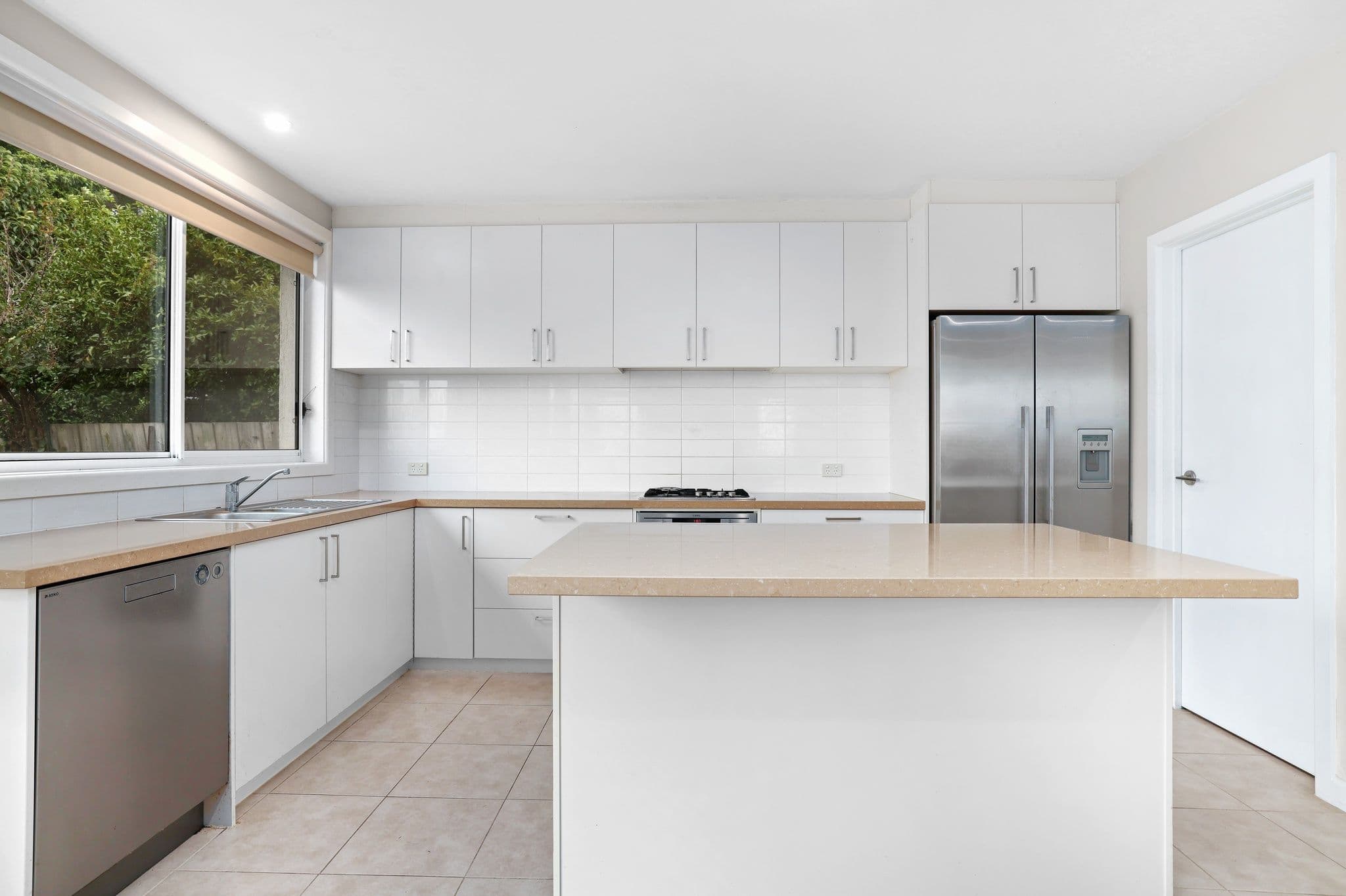 4 Sanday Street, Glen Waverley VIC 3150, Glen Waverley - Thumbnail 4