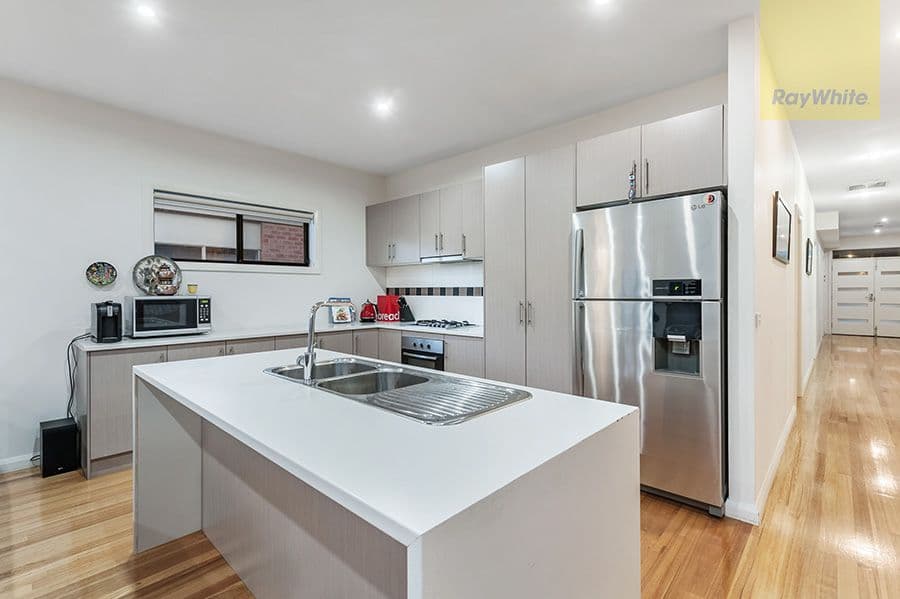 29 Somersby Road, Craigieburn VIC 3064, Craigieburn - Thumbnail 5