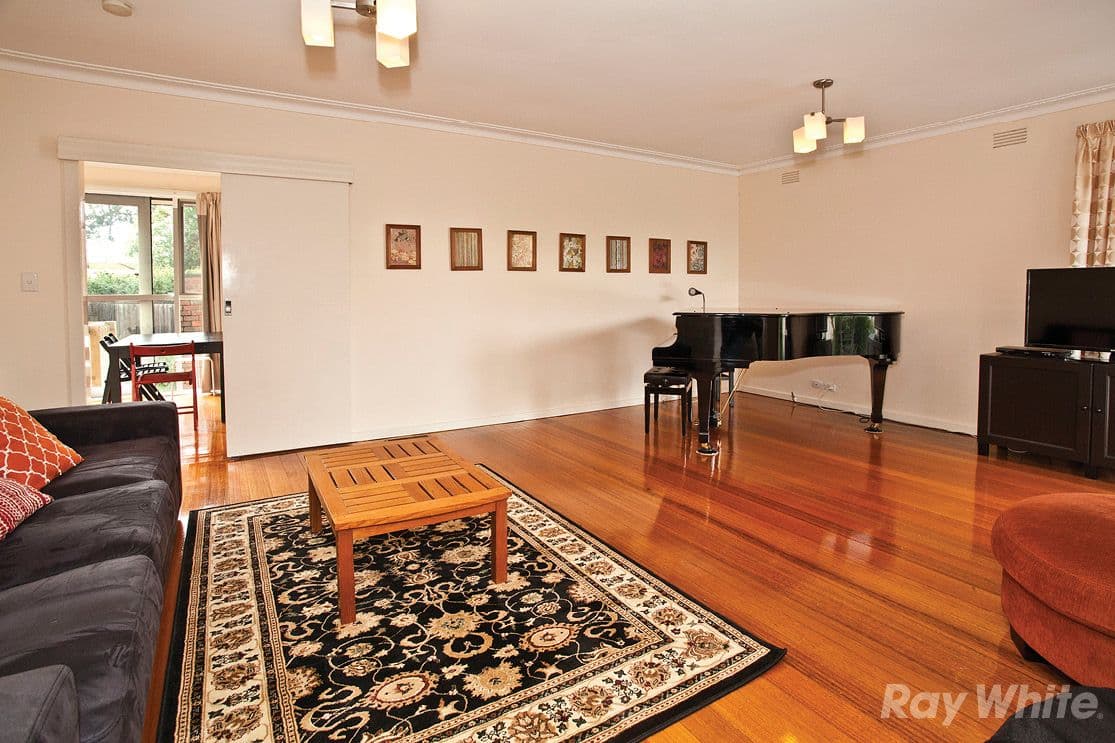 48 Delmore Crescent, GLEN WAVERLEY VIC 3150, Glen Waverley - Thumbnail 3