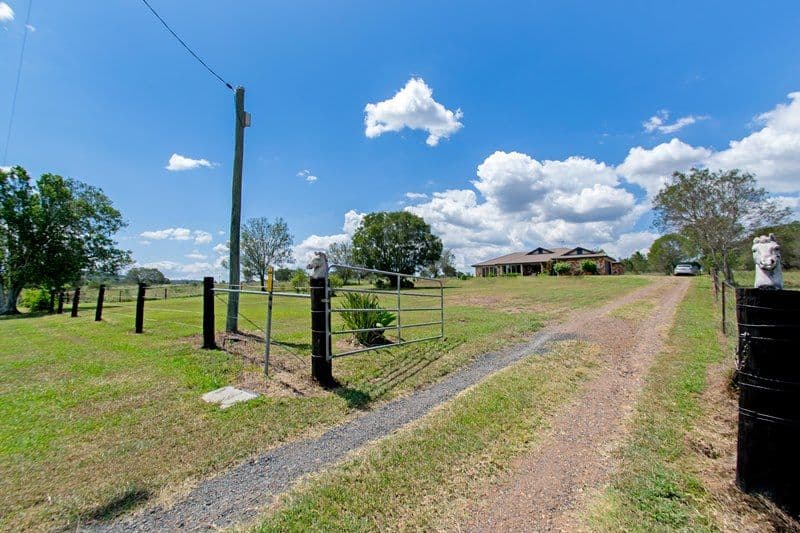 39 O'Leary Road, FAIRNEY VIEW QLD 4306, Fairney View - Thumbnail 3