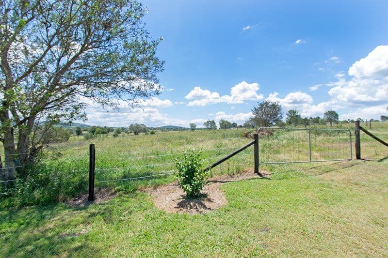 39 O'Leary Road, FAIRNEY VIEW QLD 4306, Fairney View - Thumbnail 8