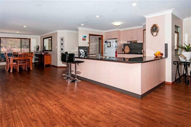 14 Pearl Court, RANGEVILLE QLD 4350, Rangeville - Thumbnail 2