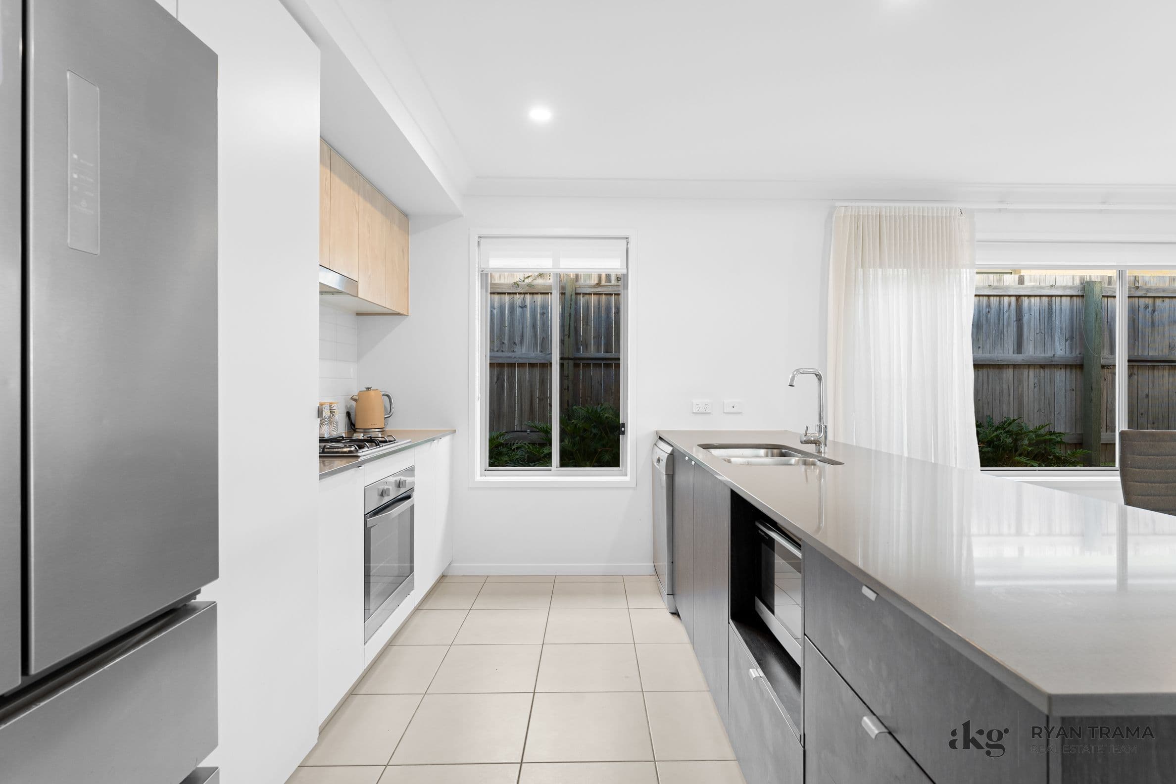 14 Chambers Ridge Boulevard, Park Ridge QLD 4125, Park Ridge - Thumbnail 4