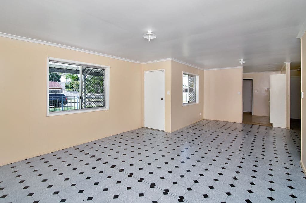 8 June Court, Ellen Grove QLD 4078, Ellen Grove - Thumbnail 2