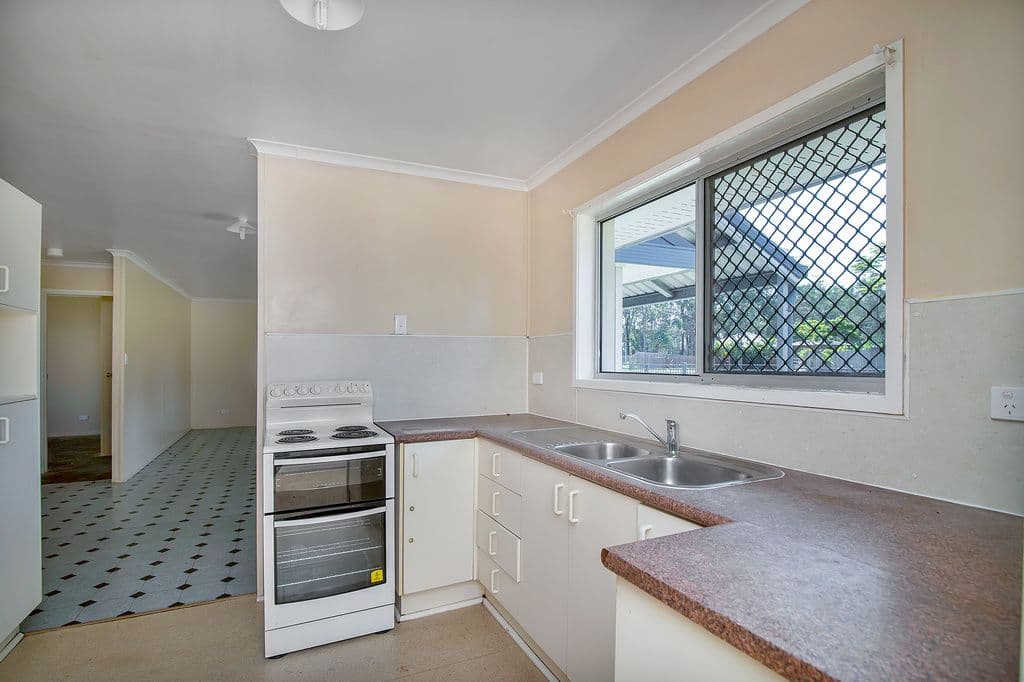 8 June Court, Ellen Grove QLD 4078, Ellen Grove - Thumbnail 3
