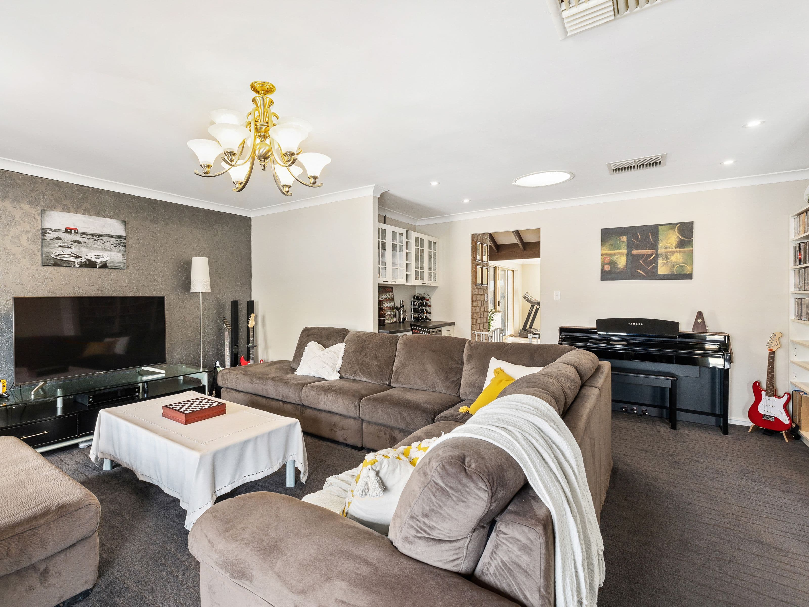 6 Clemros Way, Leeming WA 6149, Leeming - Thumbnail 5