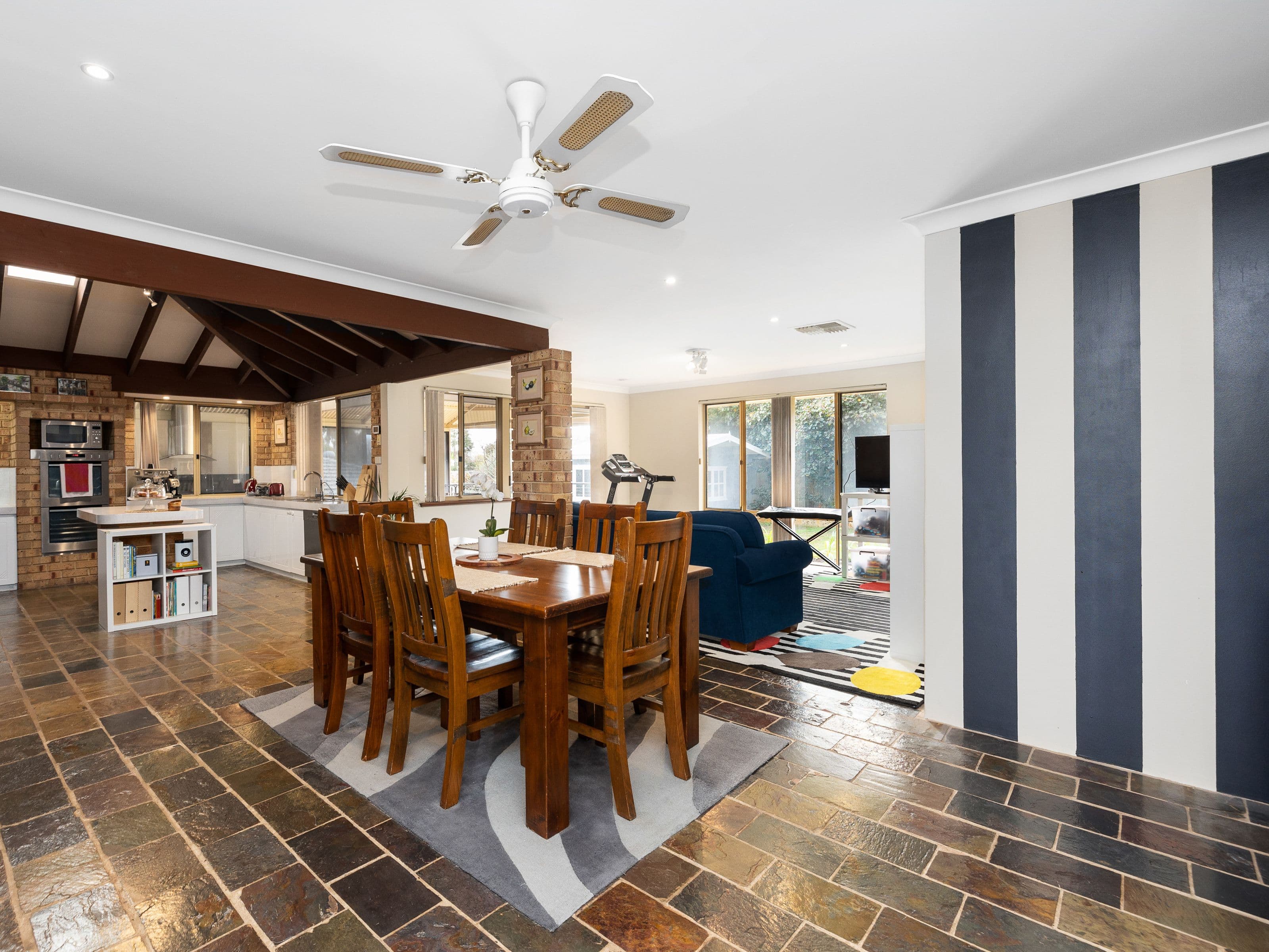 6 Clemros Way, Leeming WA 6149, Leeming - Thumbnail 8