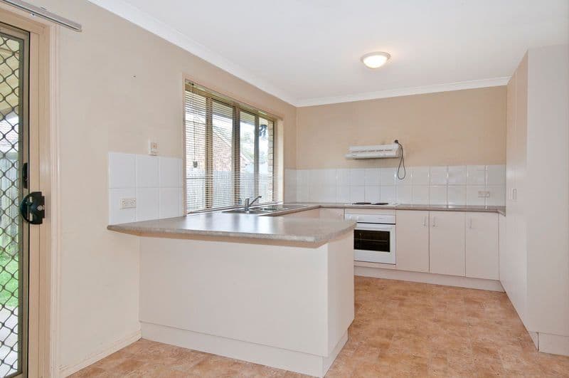 23 Oakwood Drive, WATERFORD WEST QLD 4133, Waterford West - Thumbnail 2