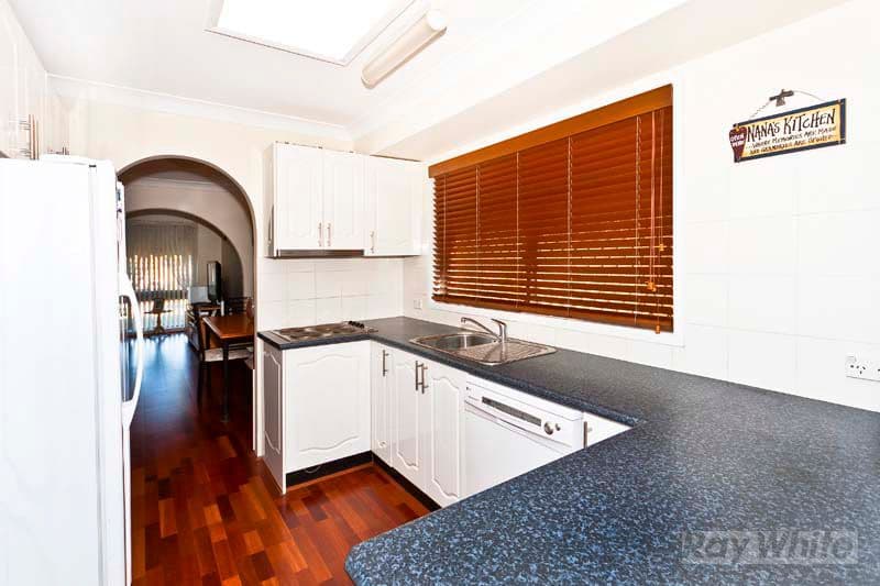 158 Sweethaven Road, BOSSLEY PARK NSW 2176, Bossley Park - Thumbnail 4
