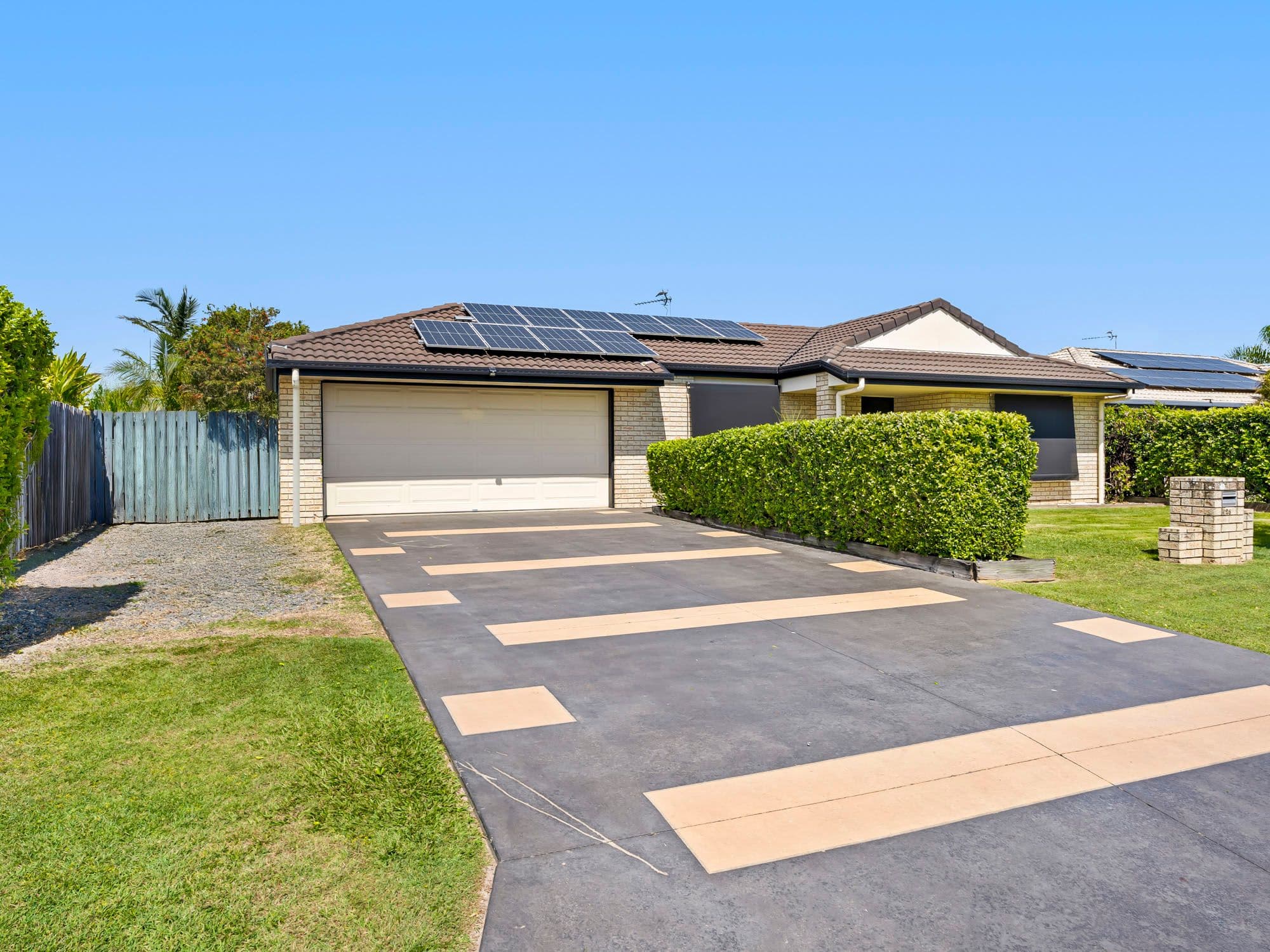 26 Gunsynd Way, Point Vernon QLD 4655, Point Vernon - Image 1
